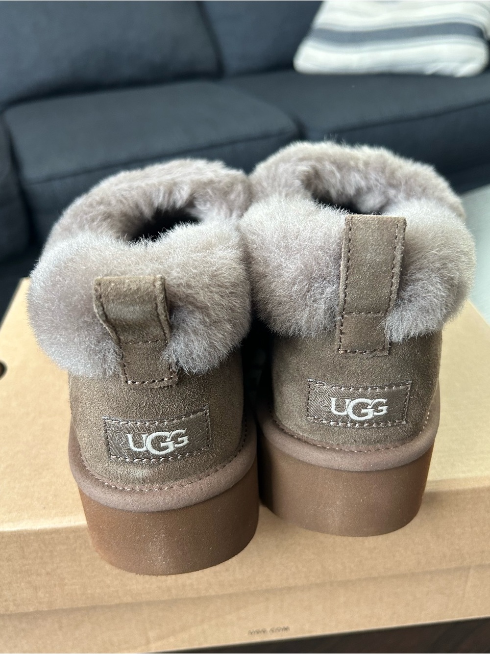 Ugg l-Nita platform slippers shearling Lined Slip-On - Picture 6 of 11